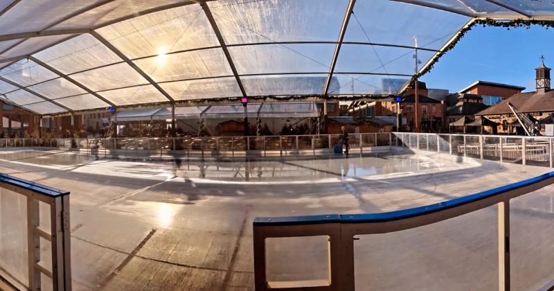 Why Councils Should Choose Christmas Ice Rinks for Temporary Ice Rink Hire